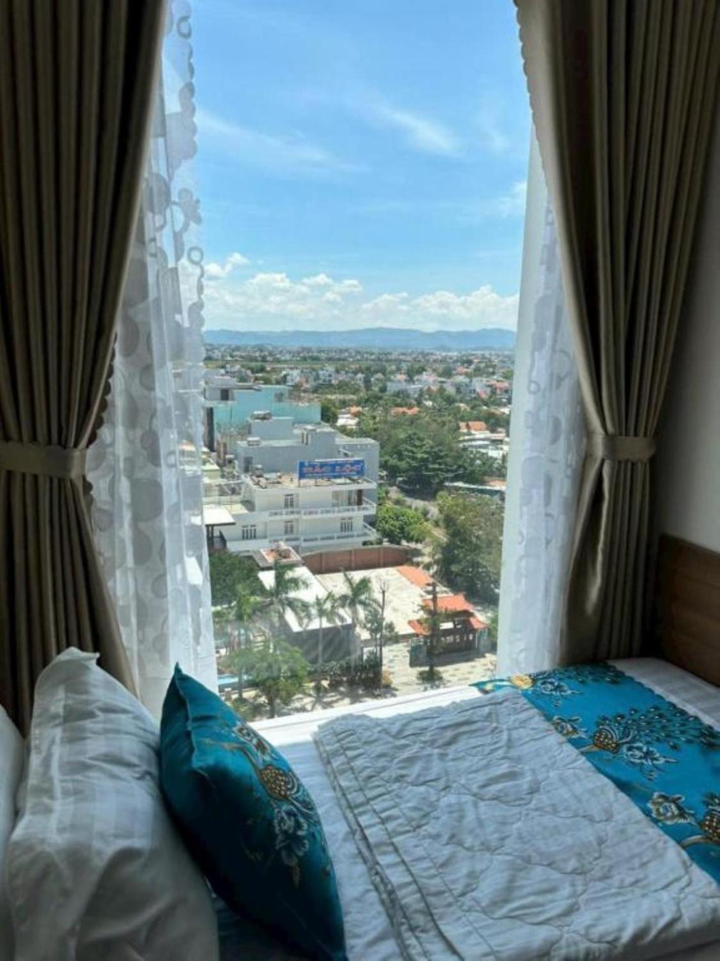 Thy Hung Legacy Hotel Туихоа Экстерьер фото