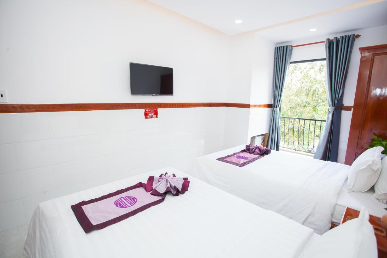 Thy Hung Legacy Hotel Туихоа Экстерьер фото